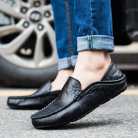 PLUXSTYLE::numise::mens-easy-fit-loafer-footwear::lifestyle-keep-1