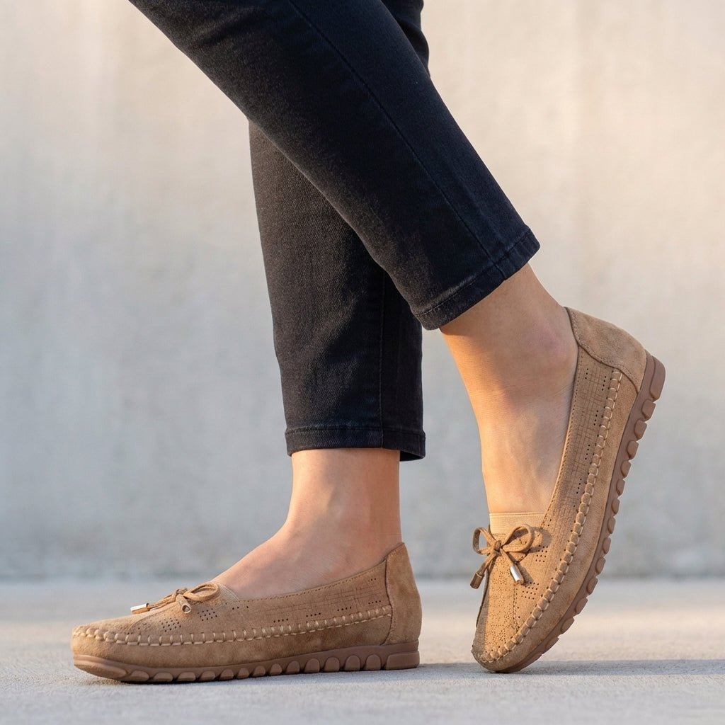 PLUXSTYLE::numise::agnes-perforated-comfort-loafers::lifestyle-keep-1