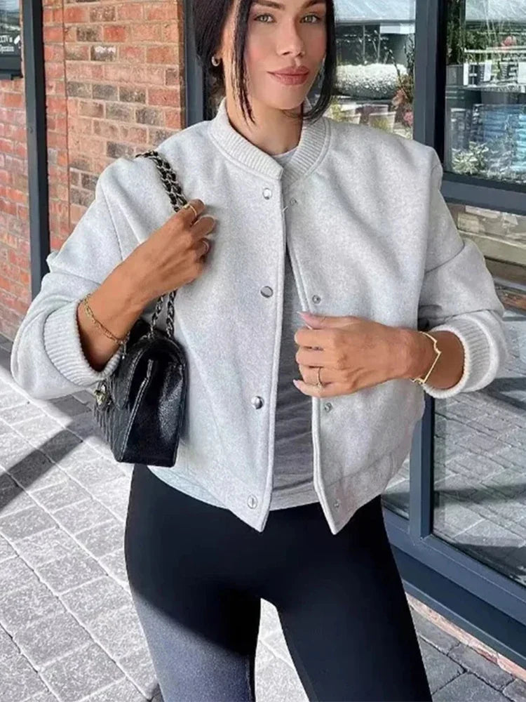 PLUXSTYLE::numise::abigail-cropped-parka::lifestyle-keep-1