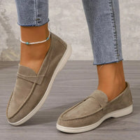 PLUXSTYLE::numise::ailin-everyday-loafers::lifestyle-keep-1